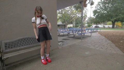 European Taylor Learns US Slang: Get Fucked!