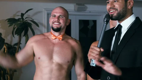 Digital Playground: Mary's Two-Man Tussle